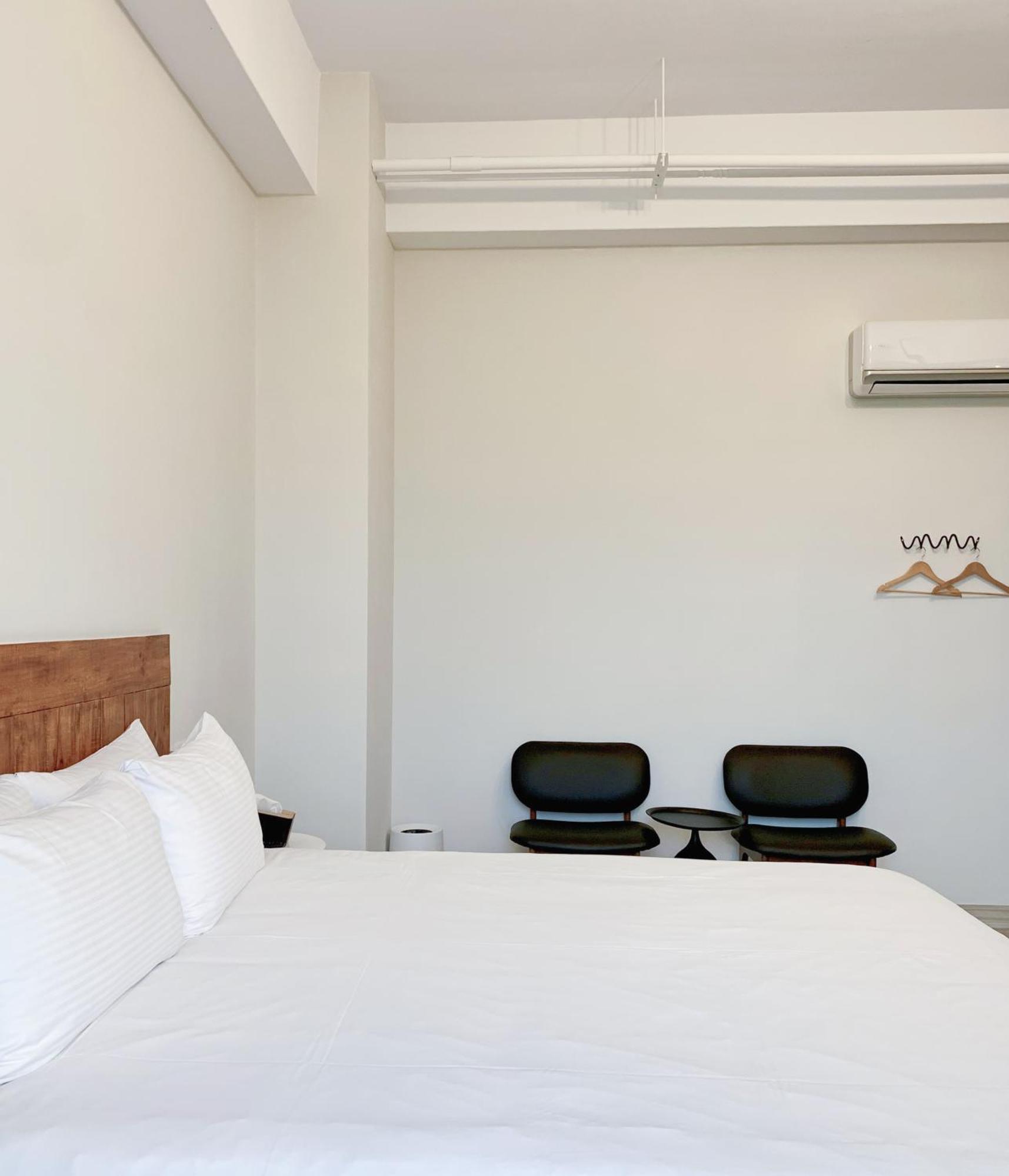 Still Hills Inn Hengchun Exterior photo