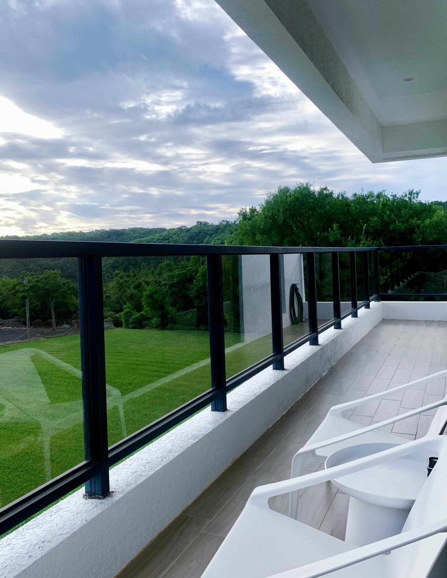 Still Hills Inn Hengchun Exterior photo